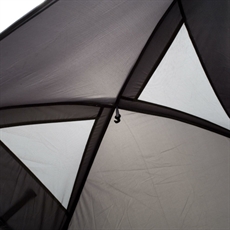 SAFARICA Multi Cabin, hautomoteltta.